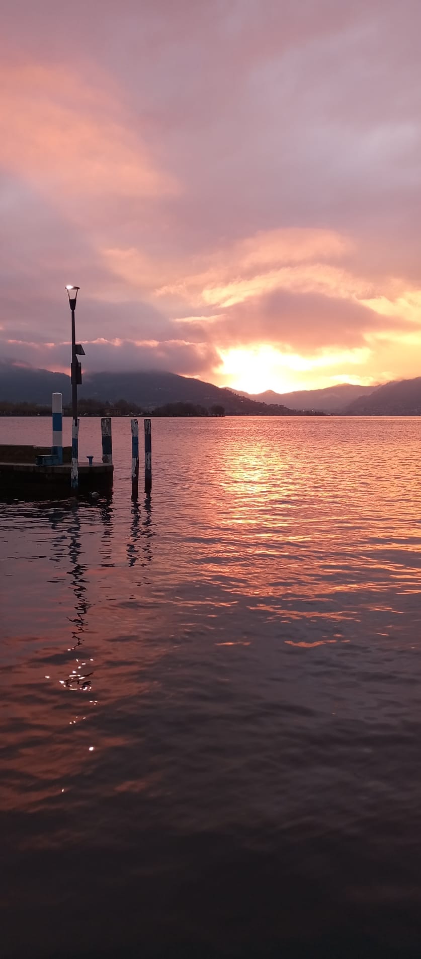 2024-03-28 tramonto a Iseo